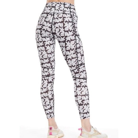 PSK Collective Women's Logo Leggings Black White XXL NWT - Picture 2 of 3